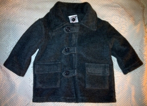 gray fleece jacket